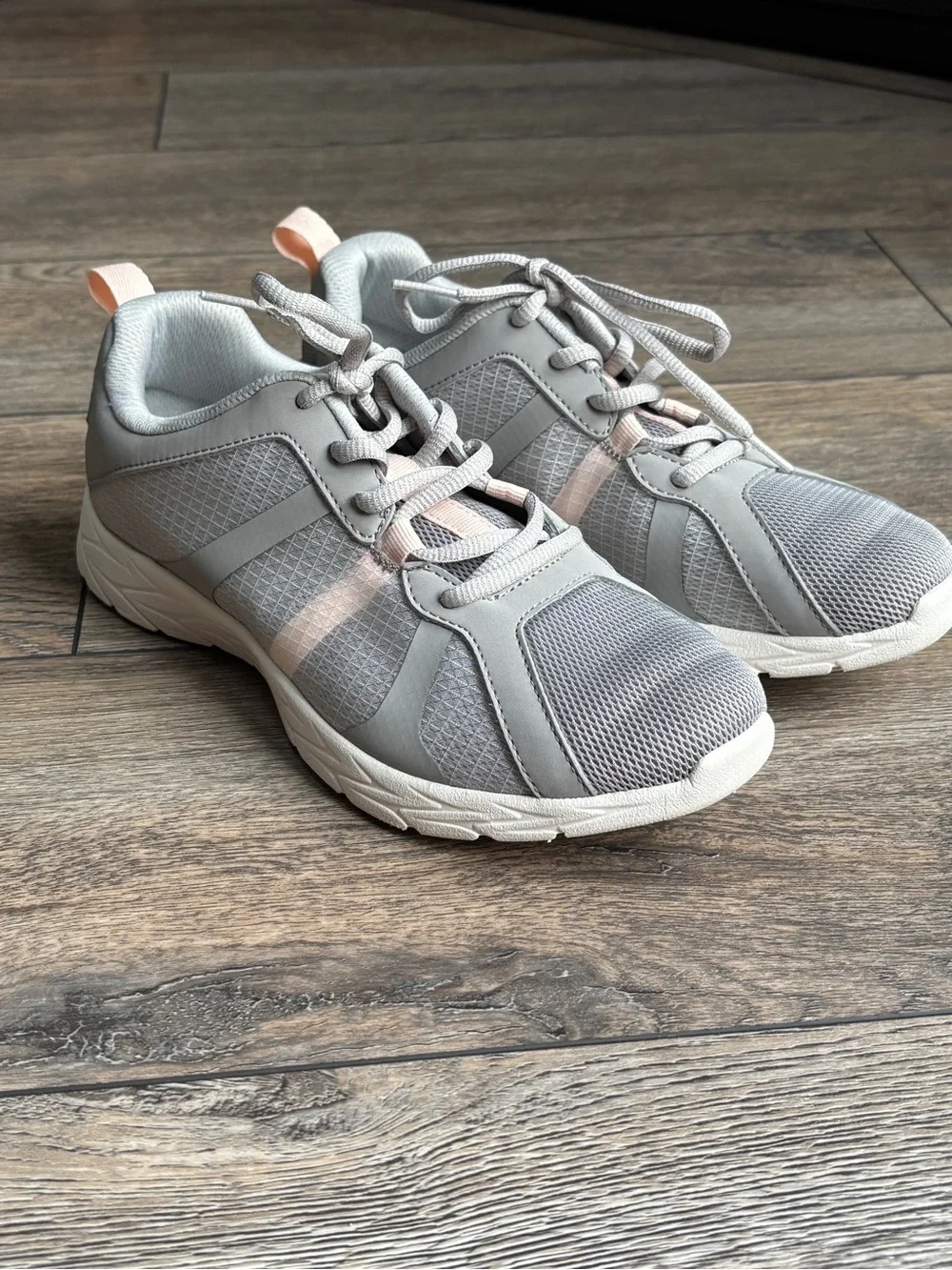 Vionic Brisk Radiant Gray Pink Orthopedic Comfort Supportive Sneakers Sz 7.5